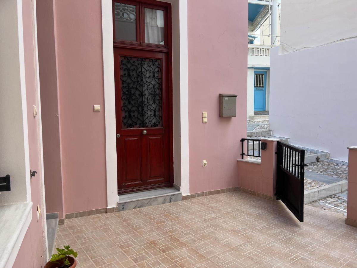 Ermoupolis, Syros City Apartments ภายนอก รูปภาพ