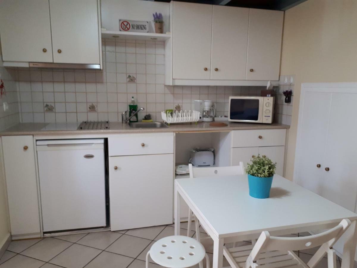 Ermoupolis, Syros City Apartments ภายนอก รูปภาพ