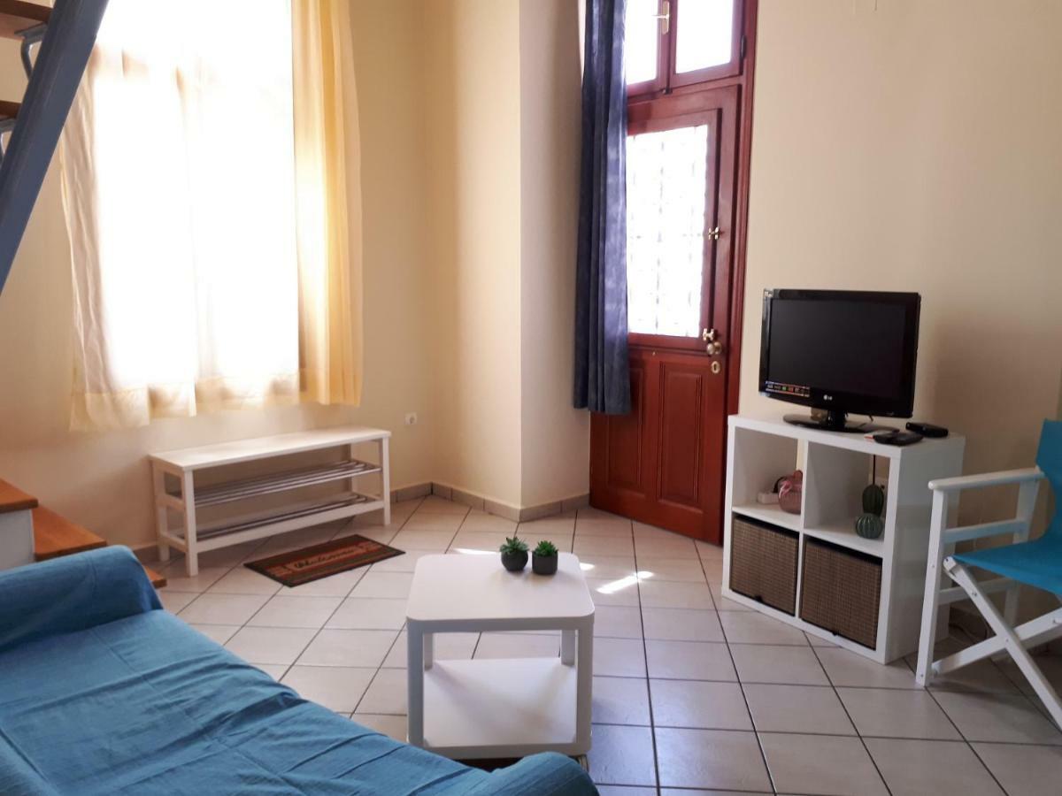 Ermoupolis, Syros City Apartments ภายนอก รูปภาพ